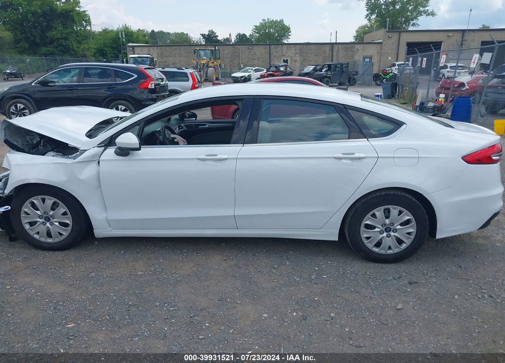 2019 FORD FUSION VIN: 3FA6P0G73KR266856
