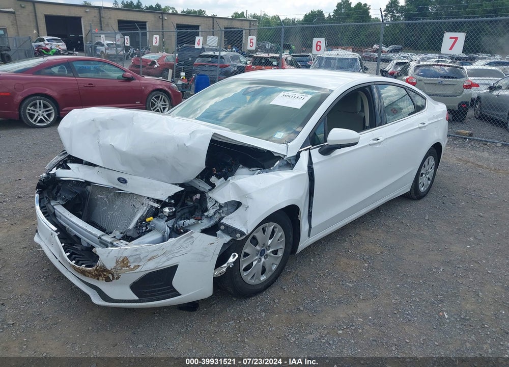 2019 FORD FUSION VIN: 3FA6P0G73KR266856