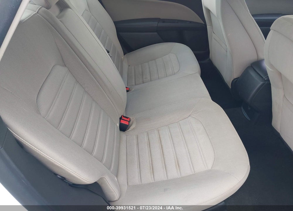 2019 FORD FUSION VIN: 3FA6P0G73KR266856
