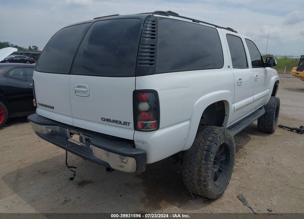 2001 CHEVROLET SUBURBAN 1500 LT VIN: 3GNFK16T81G220471