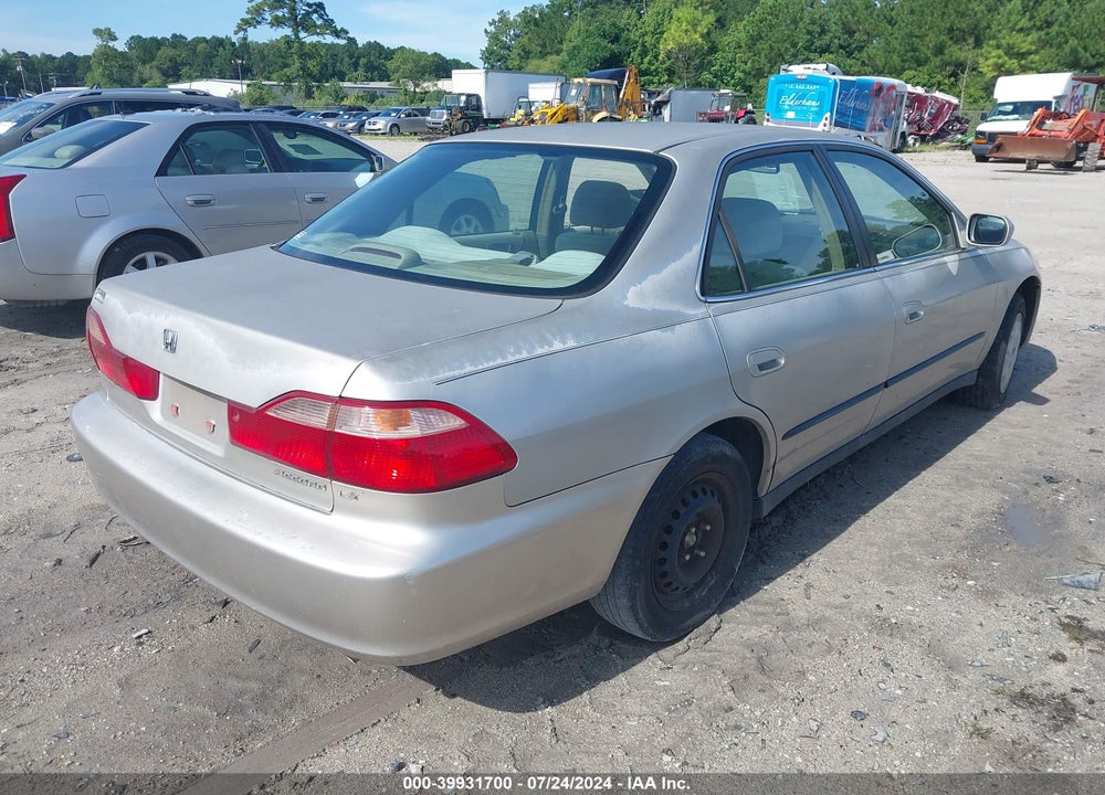 1999 HONDA ACCORD LX VIN: 1HGCG5648XA113698