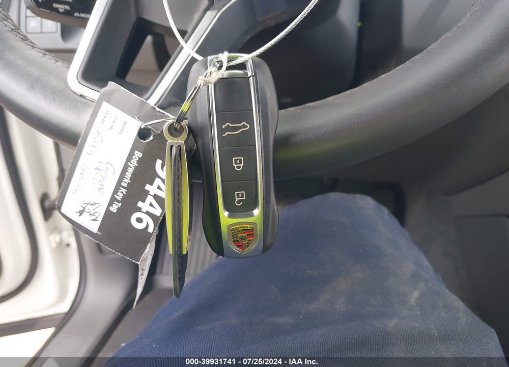 2020 PORSCHE CAYENNE VIN: WP1AA2AY0LDA02215