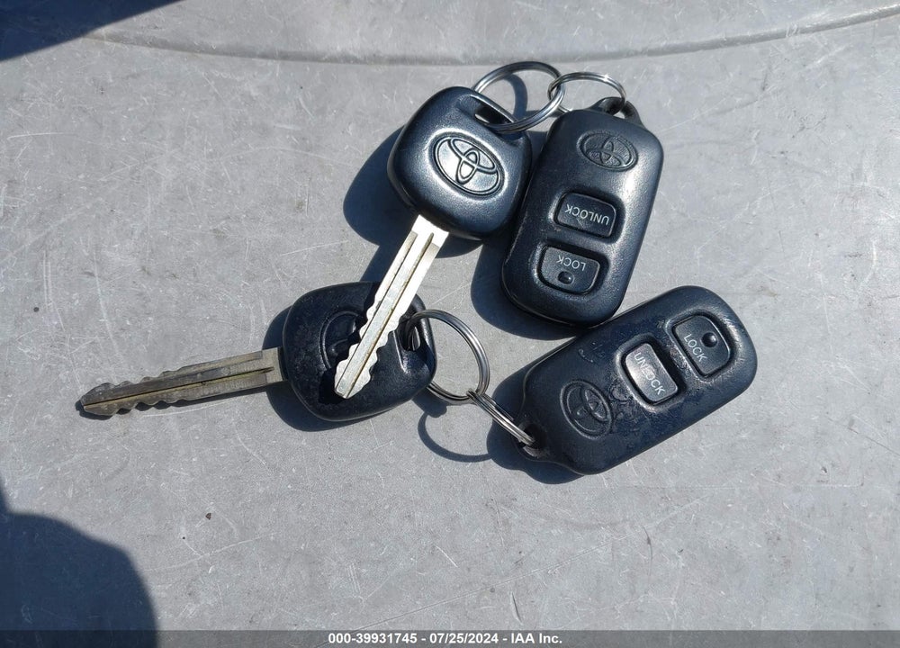 2002 TOYOTA PRIUS VIN: JT2BK18U620068458