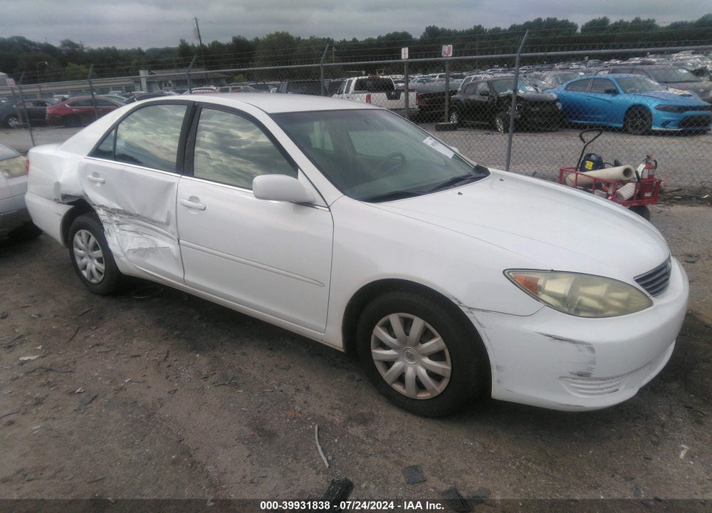 2005 TOYOTA CAMRY LE VIN: 4T1BE32K25U570670