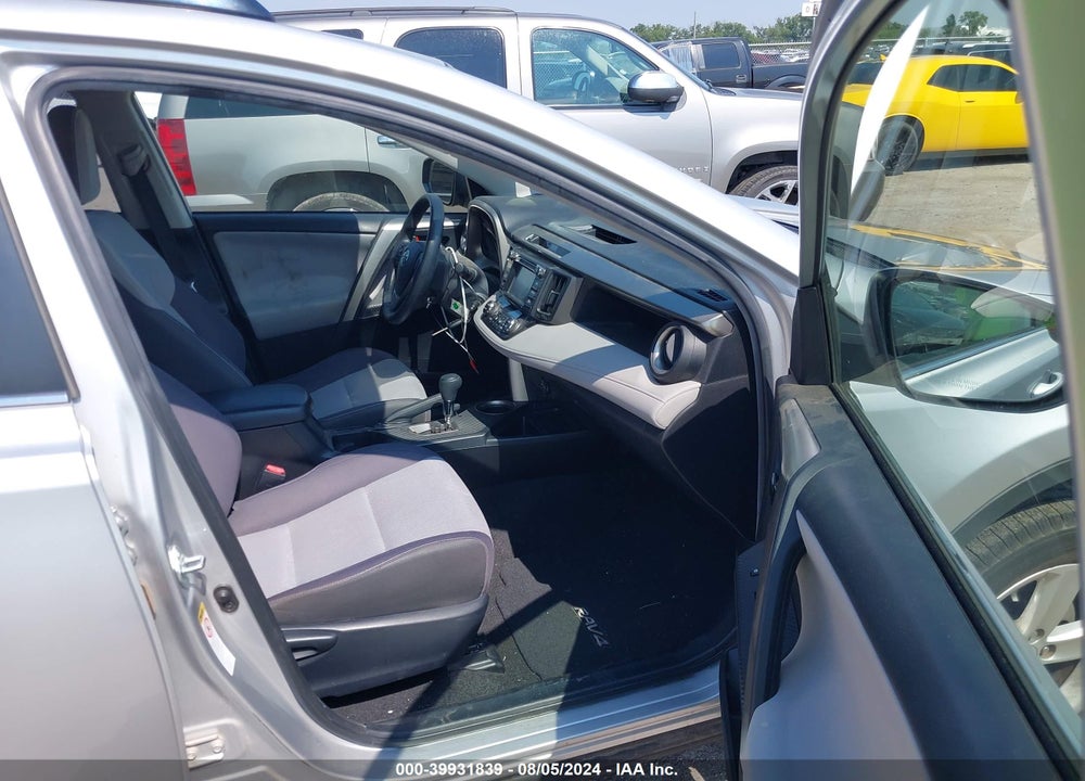 2014 TOYOTA RAV4 XLE VIN: JTMRFREV1ED057693