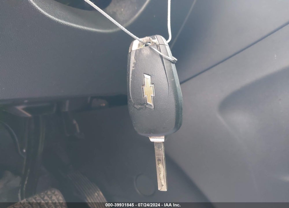 2018 CHEVROLET EQUINOX LT VIN: 3GNAXJEV8JL353057