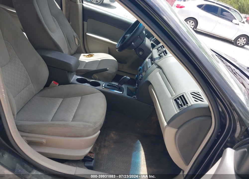 2010 FORD FUSION SE VIN: 3FAHP0HA6AR105564