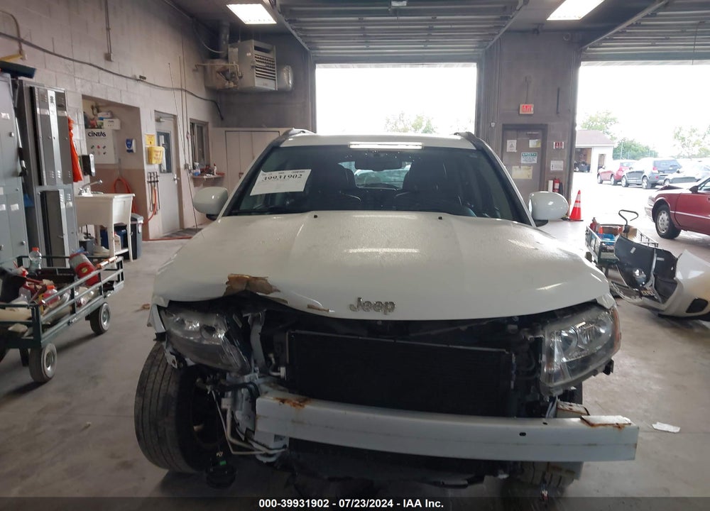 2016 JEEP COMPASS LATITUDE VIN: 1C4NJDEB7GD545619