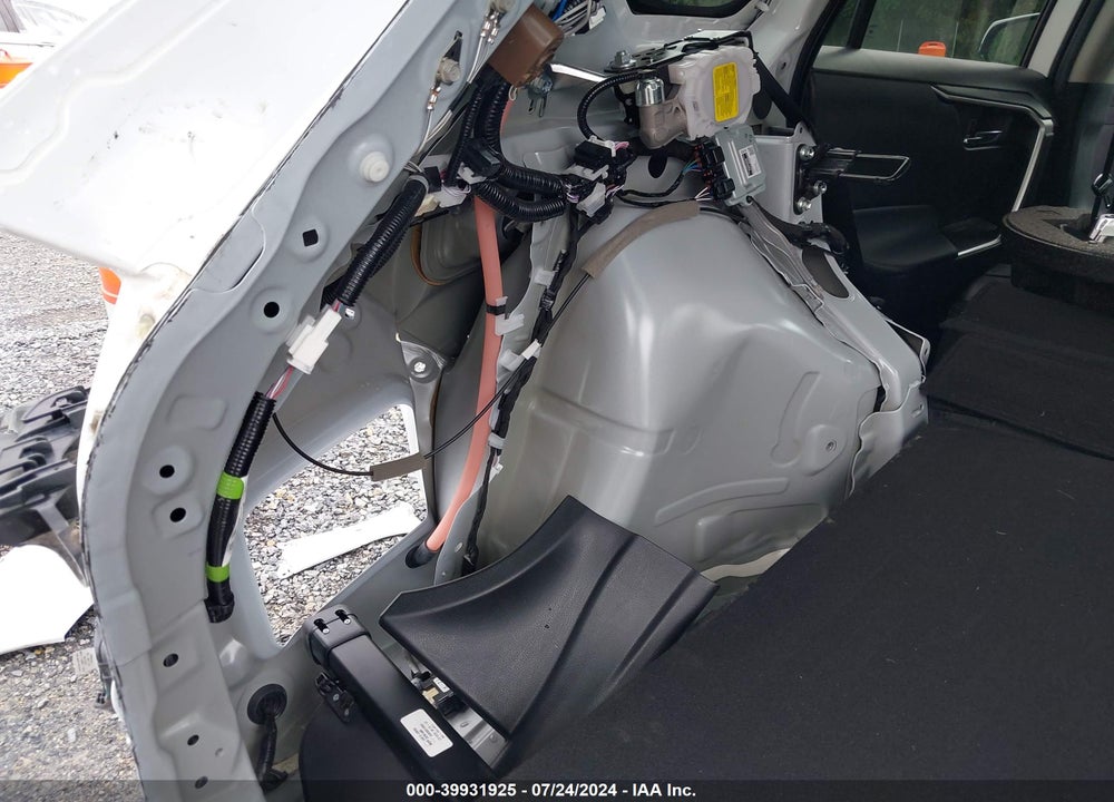 2022 TOYOTA RAV4 XLE VIN: 2T3P1RFV9NW322514