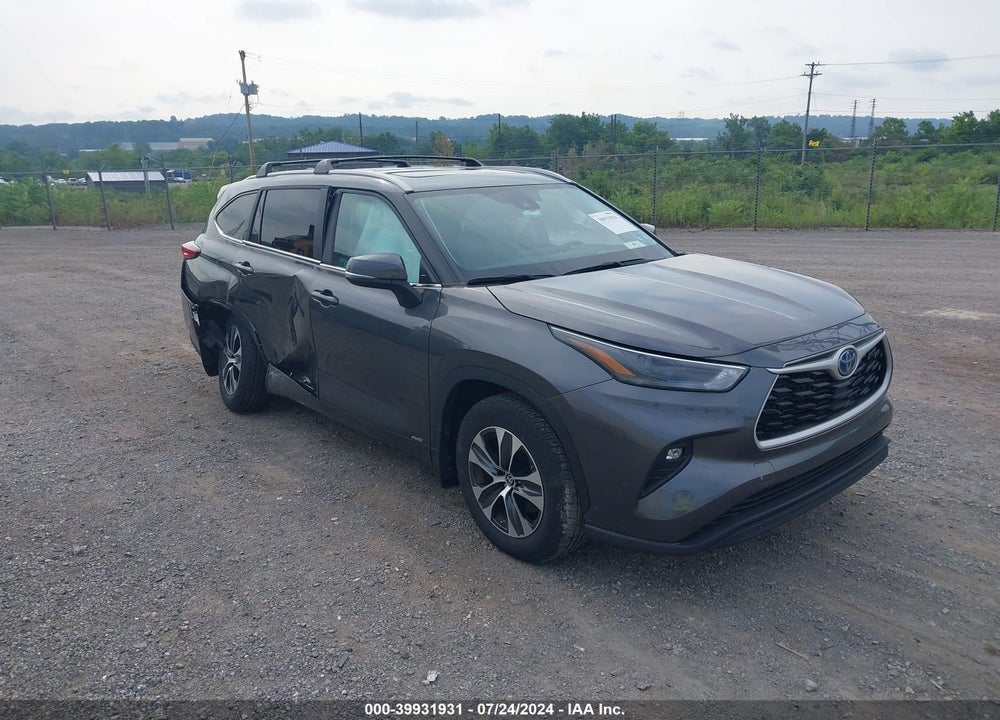 2023 TOYOTA HIGHLANDER HYBRID XLE VIN: 5TDKBRCHXPS585024