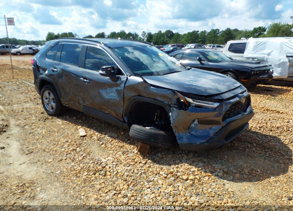 2023 TOYOTA RAV4 XLE VIN: 2T3W1RFV5PC228629