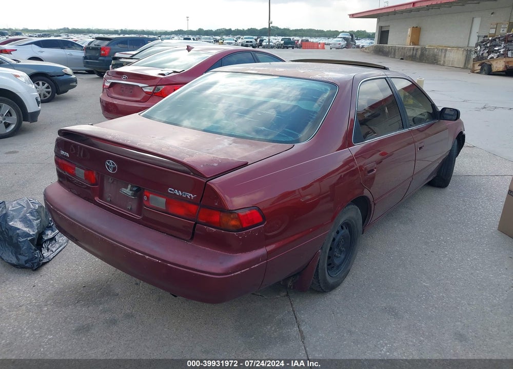 1999 TOYOTA CAMRY LE VIN: JT2BG28K6X0299874