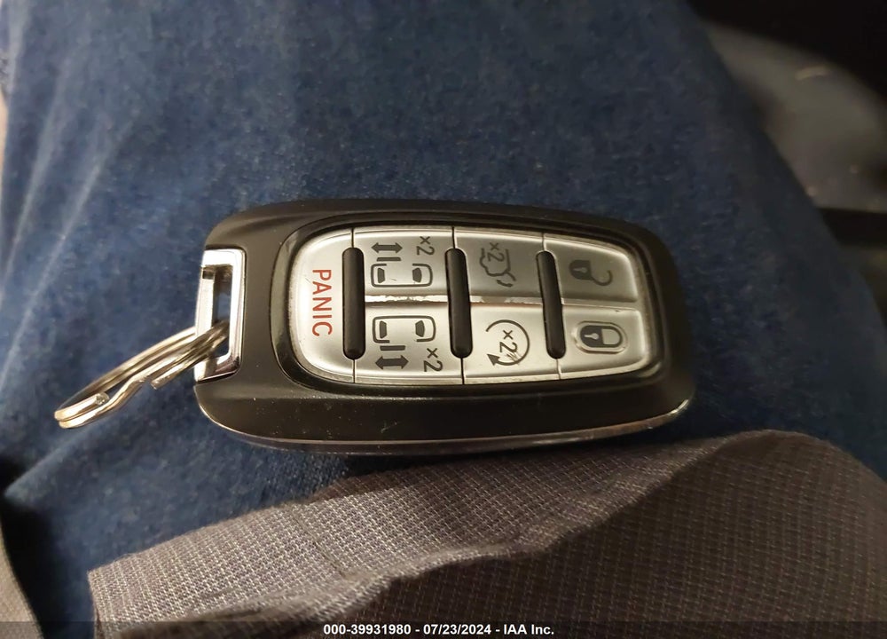 2019 CHRYSLER PACIFICA TOURING L VIN: 2C4RC1BG9KR612916