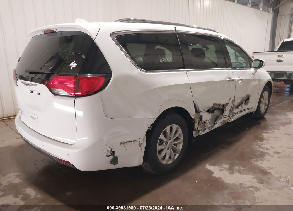 2019 CHRYSLER PACIFICA TOURING L VIN: 2C4RC1BG9KR612916