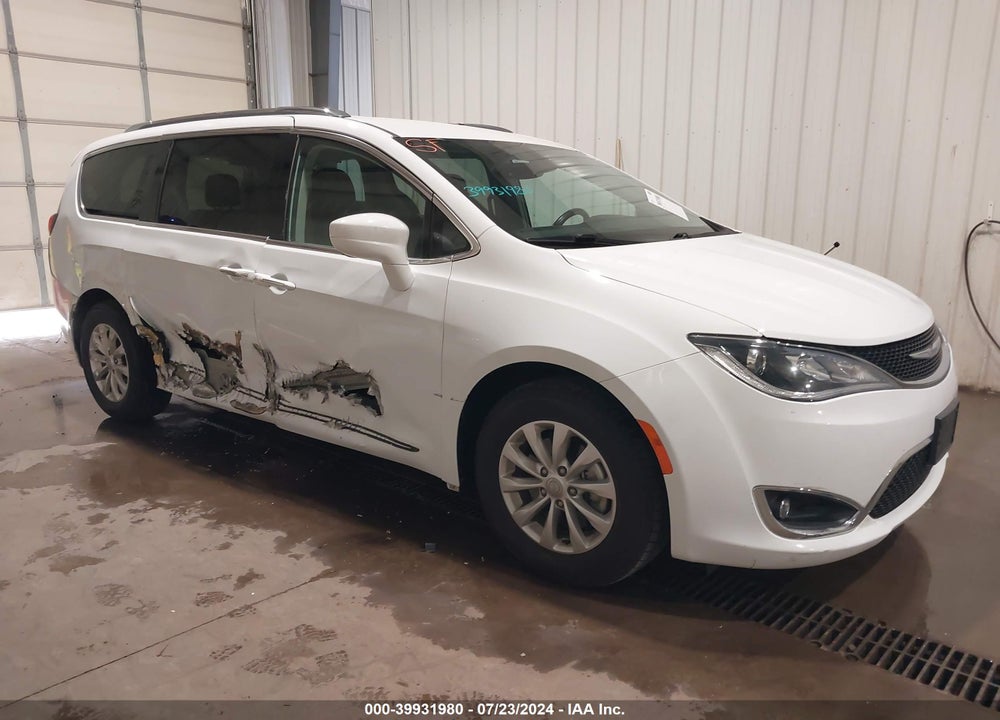 2019 CHRYSLER PACIFICA TOURING L VIN: 2C4RC1BG9KR612916