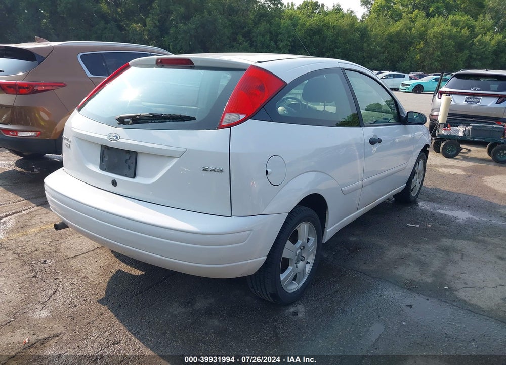2006 FORD FOCUS ZX3 VIN: 1FAFP31N46W222571