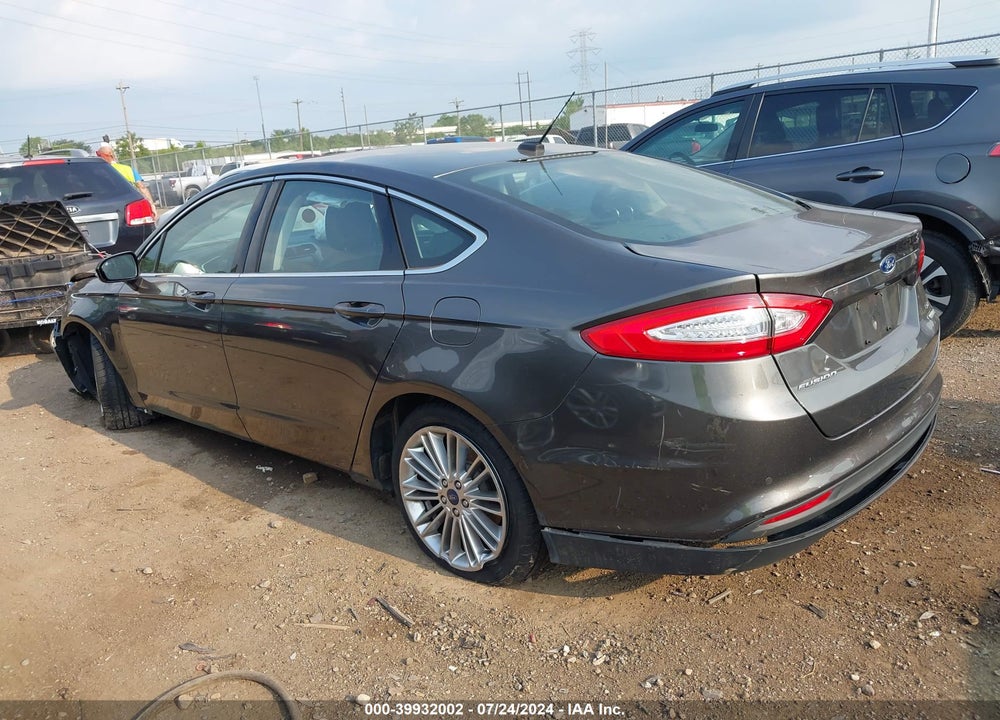 2015 FORD FUSION SE VIN: 3FA6P0HD8FR221745