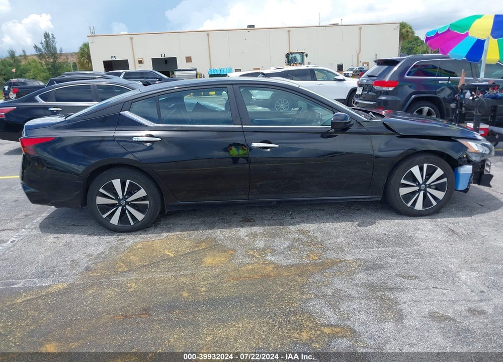 2022 NISSAN ALTIMA SV FWD VIN: 1N4BL4DV3NN370971