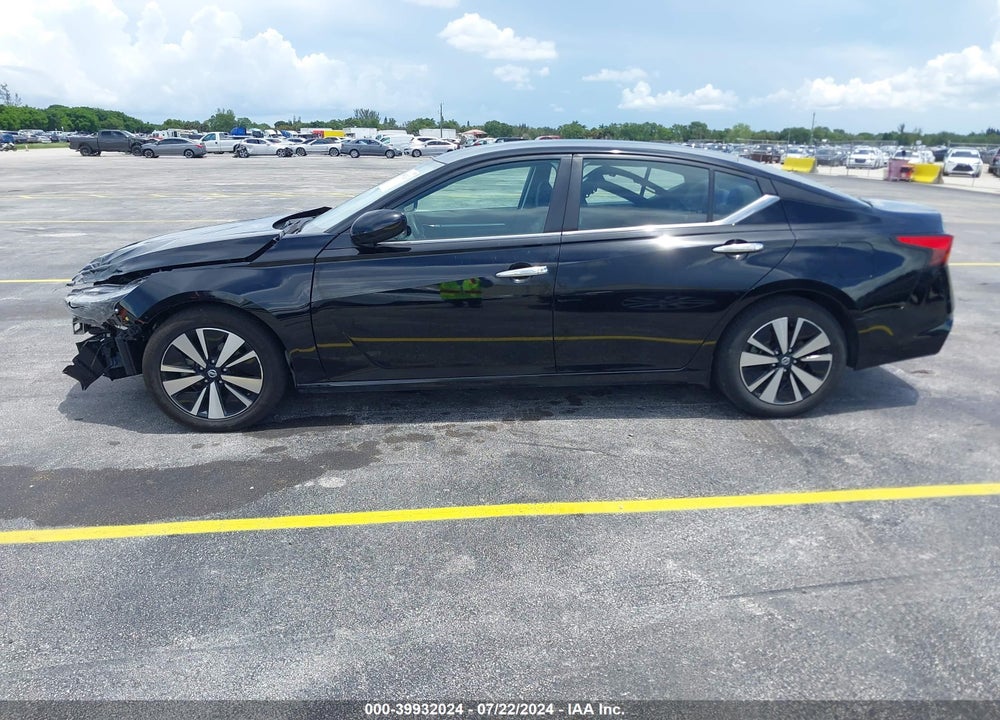 2022 NISSAN ALTIMA SV FWD VIN: 1N4BL4DV3NN370971