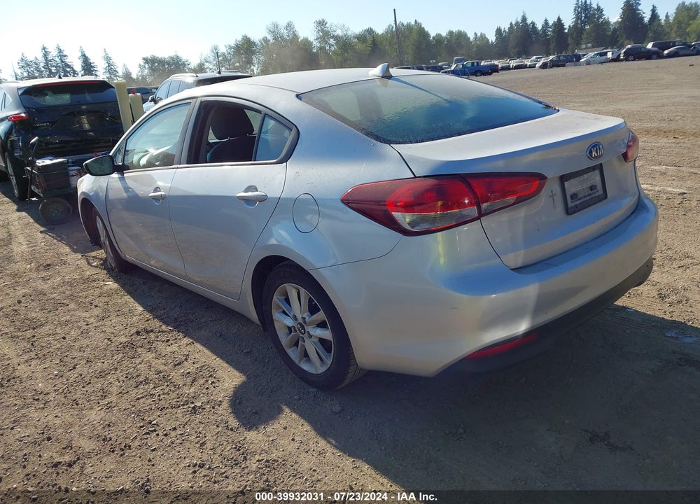 2017 KIA FORTE LX VIN: 3KPFL4A79HE117003