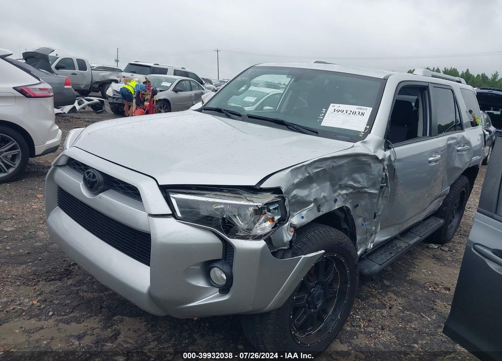 2018 TOYOTA 4RUNNER SR5 VIN: JTEBU5JR1J5540710