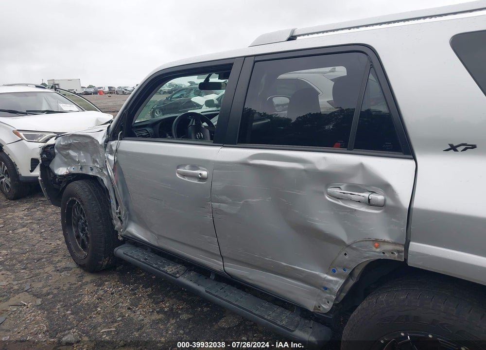 2018 TOYOTA 4RUNNER SR5 VIN: JTEBU5JR1J5540710