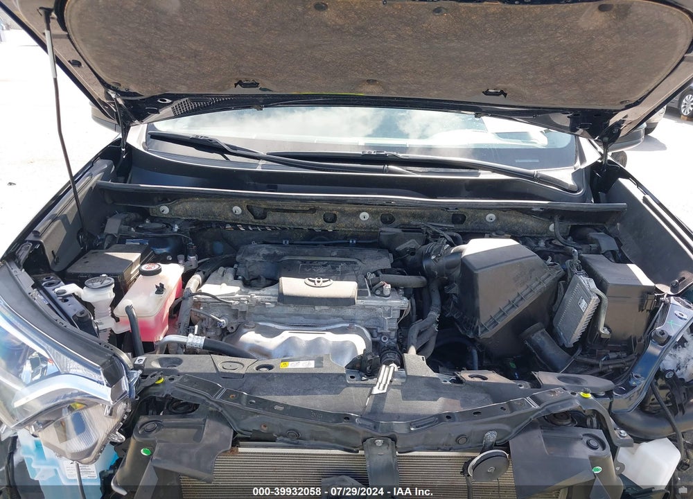 2018 TOYOTA RAV4 LE VIN: JTMBFREV7JJ228251