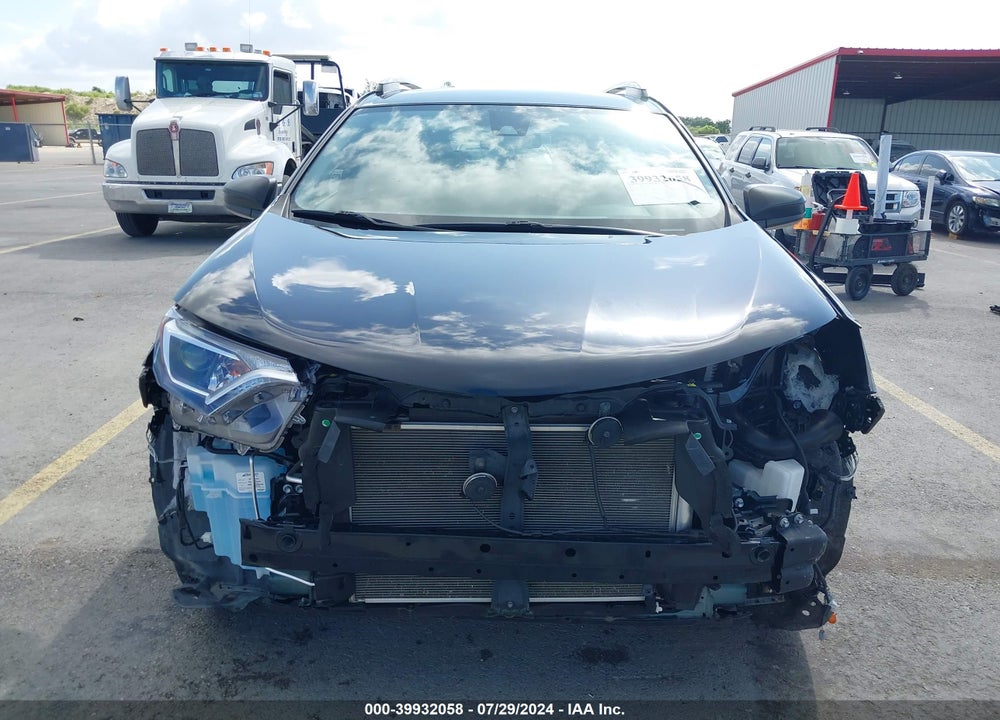 2018 TOYOTA RAV4 LE VIN: JTMBFREV7JJ228251