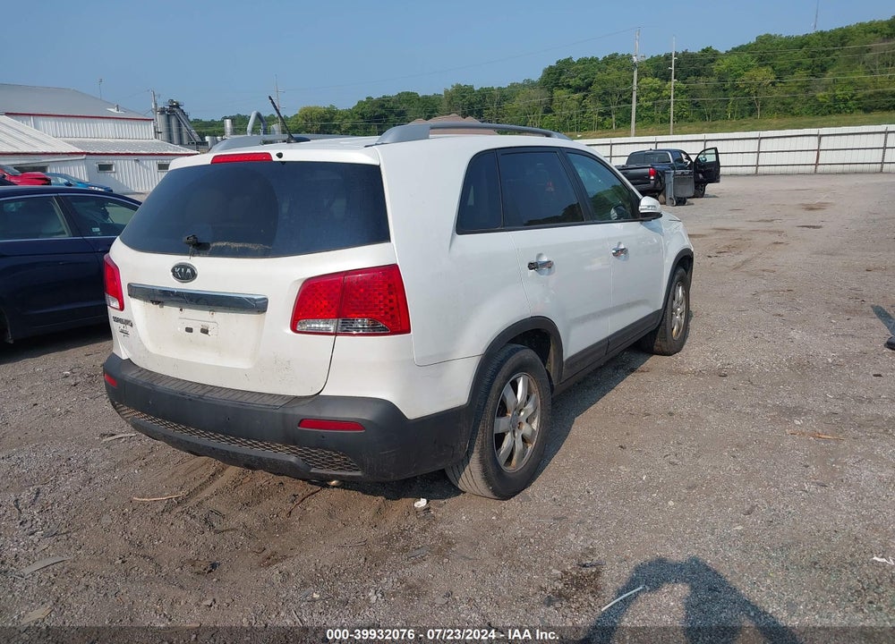 2012 KIA SORENTO LX VIN: 5XYKT4A61CG247083