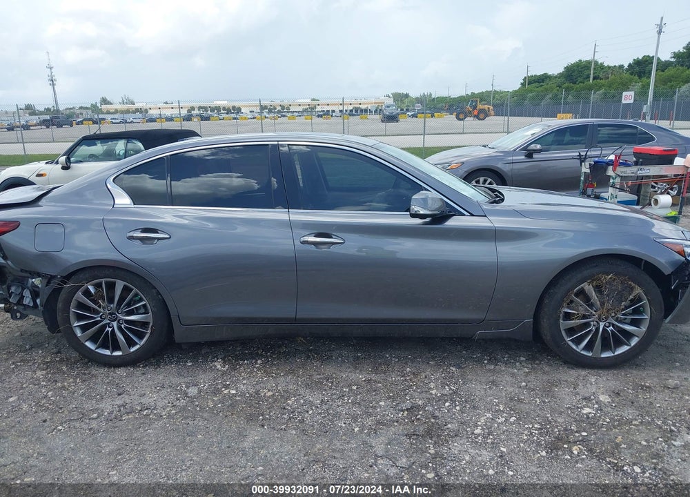 2018 INFINITI Q50 3.0T LUXE VIN: JN1EV7AR2JM437590