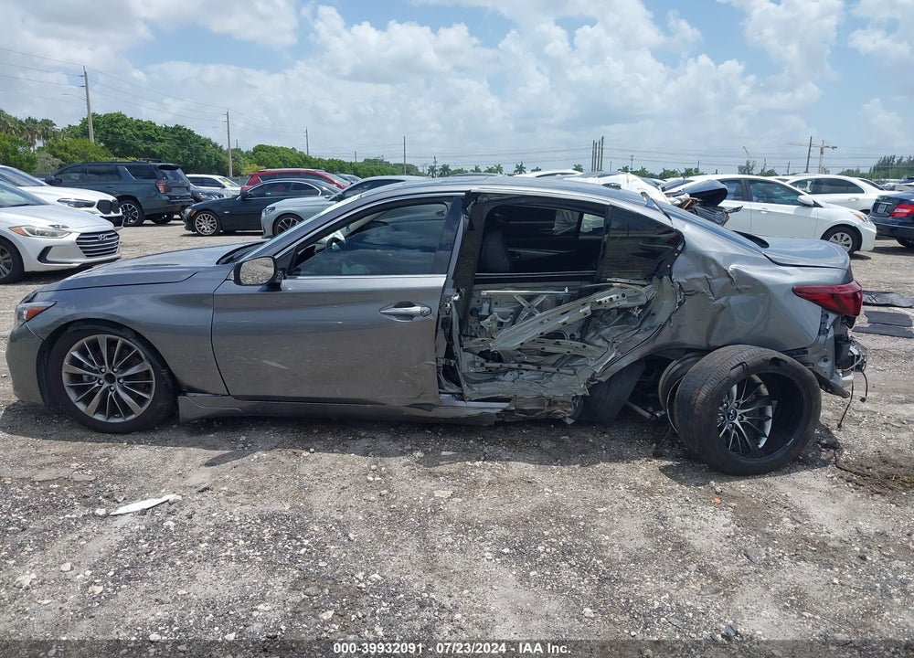 2018 INFINITI Q50 3.0T LUXE VIN: JN1EV7AR2JM437590