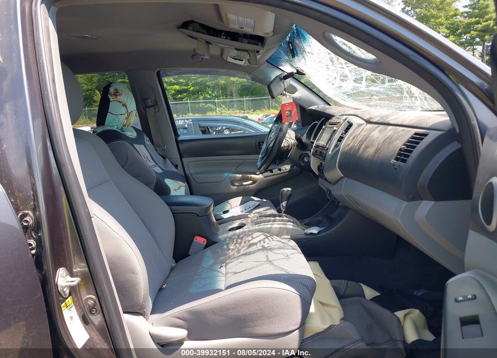 2015 TOYOTA TACOMA BASE V6 VIN: 3TMLU4EN5FM193149