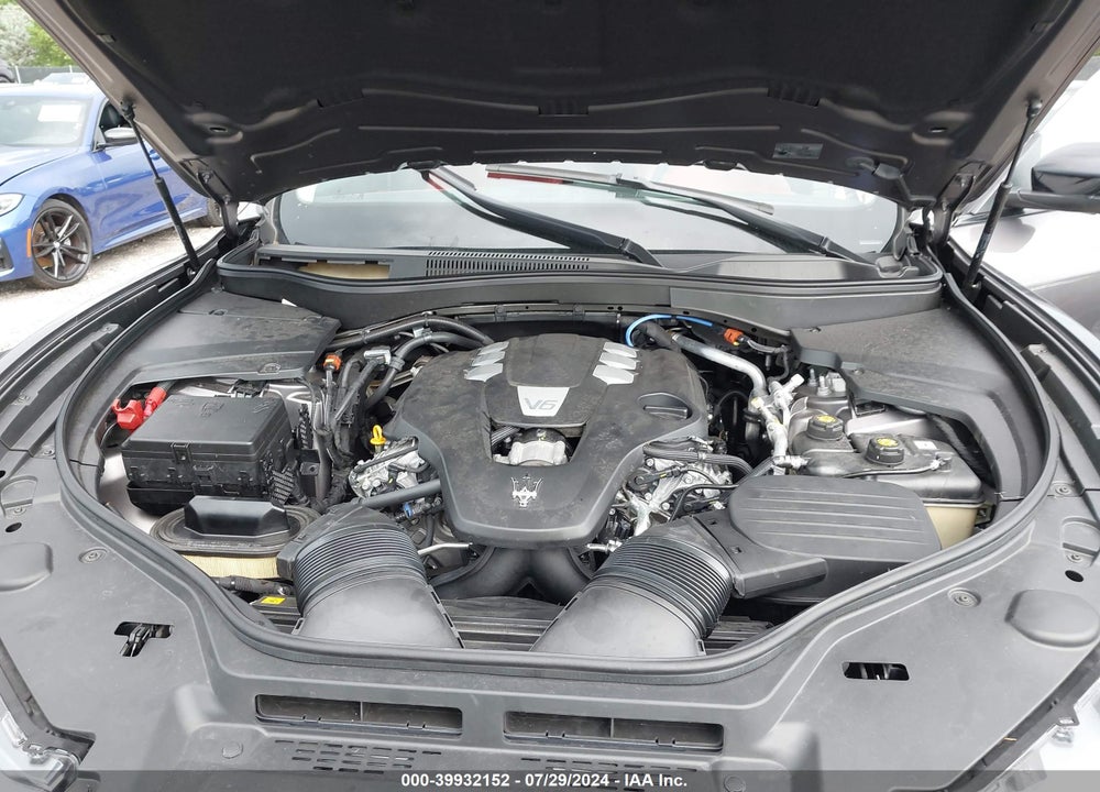 2022 MASERATI LEVANTE GT VIN: ZN661XUAXNX402687