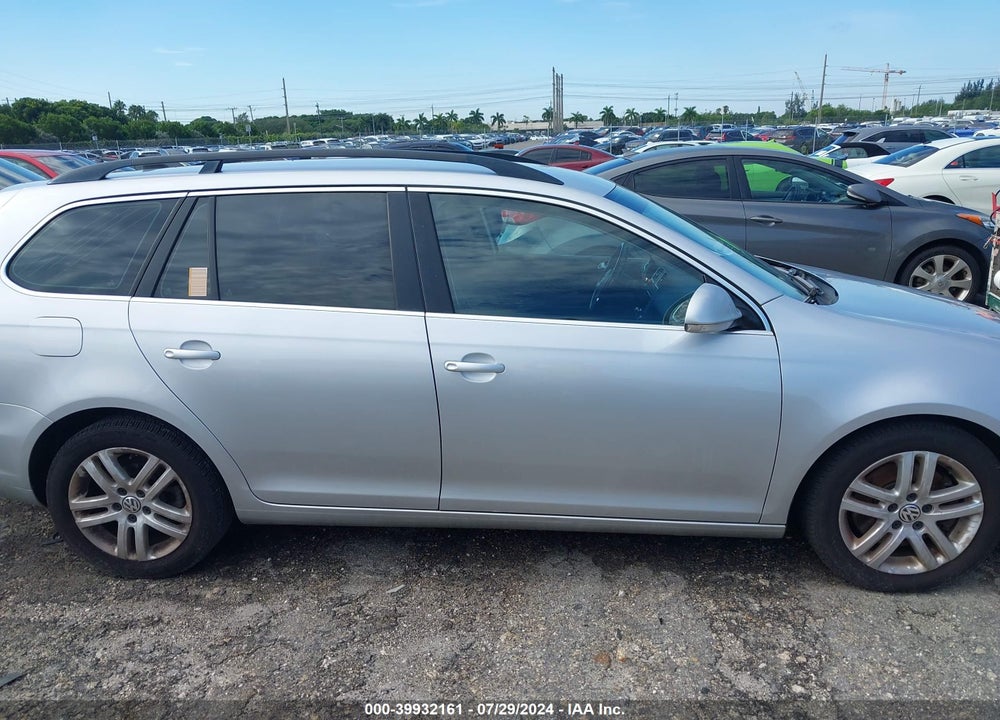 2014 VOLKSWAGEN JETTA SPORTWAGEN 2.0L TDI VIN: 3VWPL7AJ6EM614641