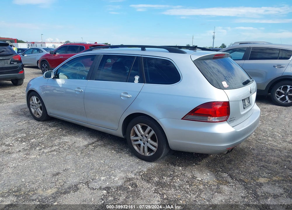 2014 VOLKSWAGEN JETTA SPORTWAGEN 2.0L TDI VIN: 3VWPL7AJ6EM614641