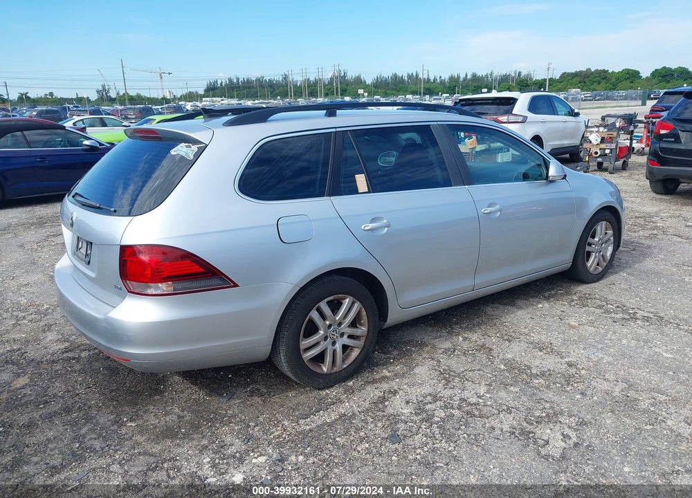 2014 VOLKSWAGEN JETTA SPORTWAGEN 2.0L TDI VIN: 3VWPL7AJ6EM614641