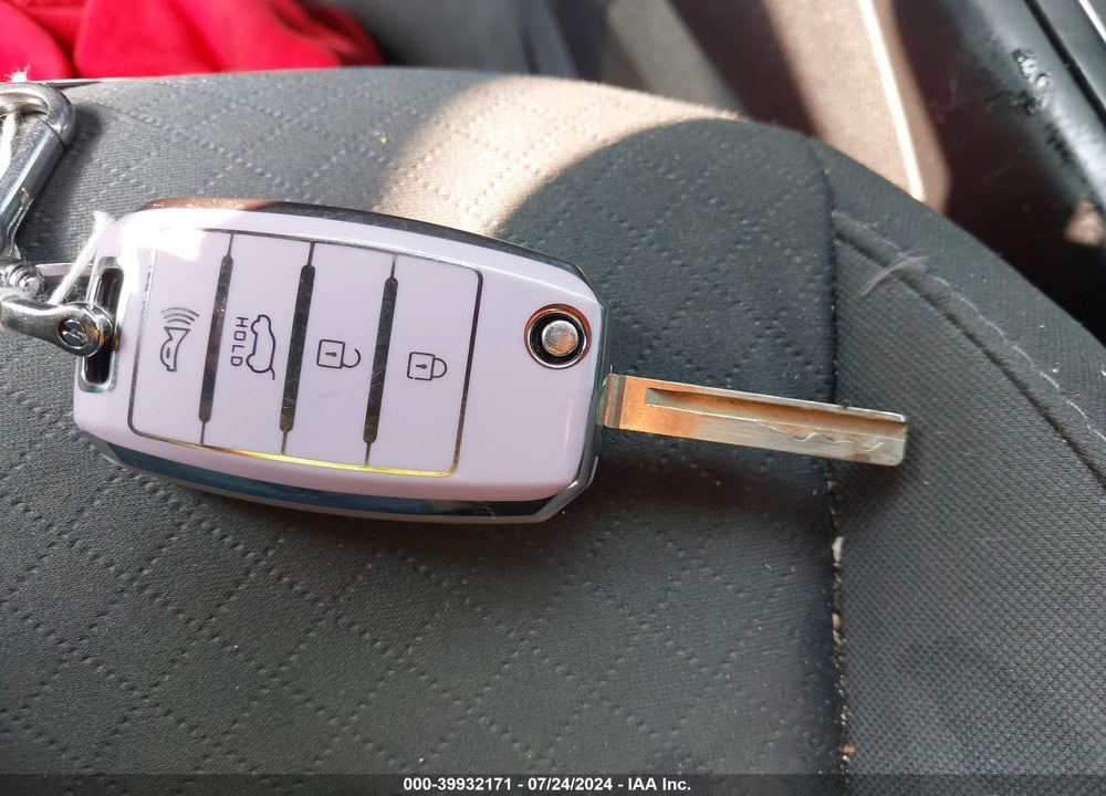 2019 KIA SORENTO VIN: 5XYPG4A52KG609115