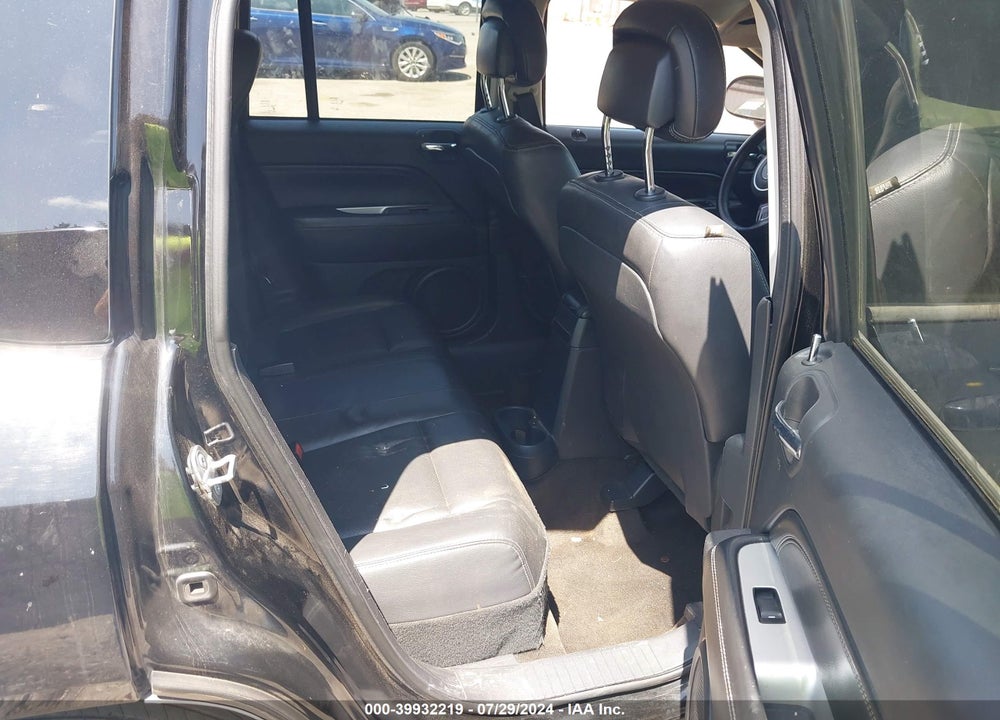 2014 JEEP COMPASS HIGH ALTITUDE VIN: 1C4NJCEA3ED825858