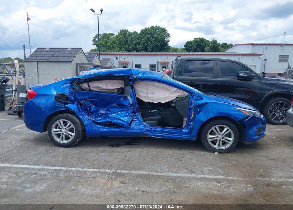 2017 CHEVROLET CRUZE LT AUTO VIN: 1G1BE5SM5H7122291