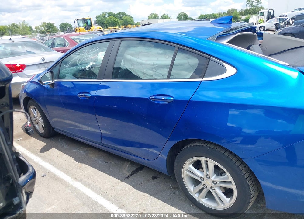 2017 CHEVROLET CRUZE LT AUTO VIN: 1G1BE5SM5H7122291