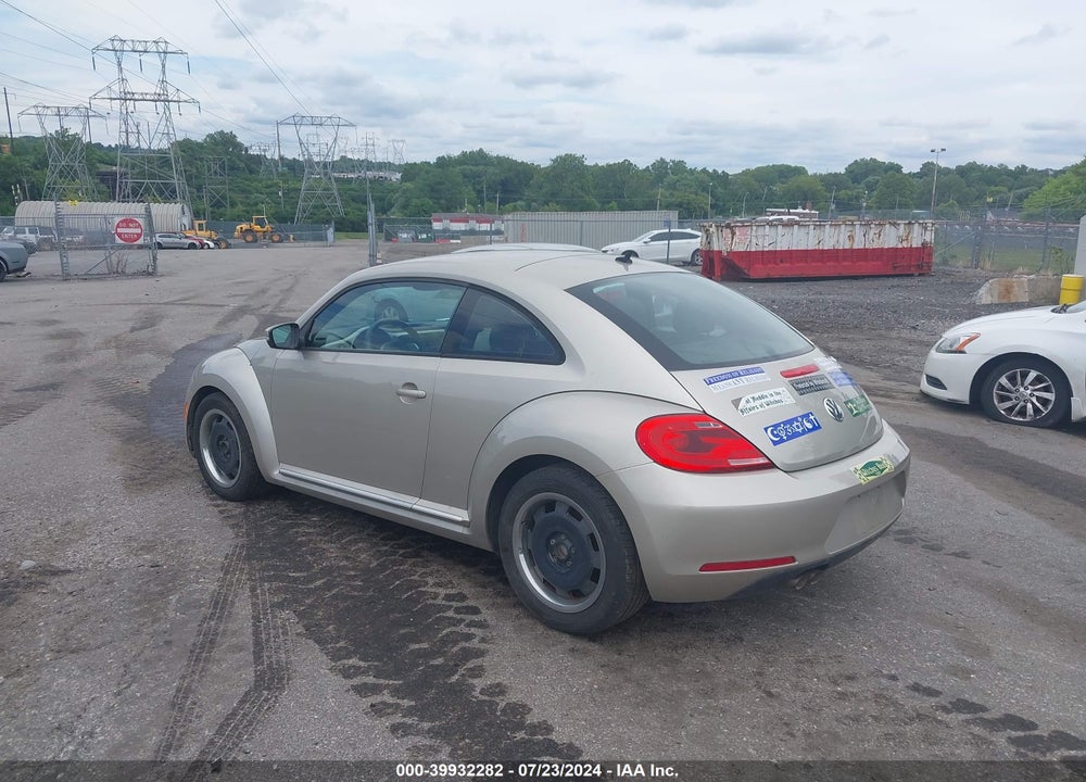 2012 VOLKSWAGEN BEETLE 2.5L VIN: 3VWJP7AT0CM633954