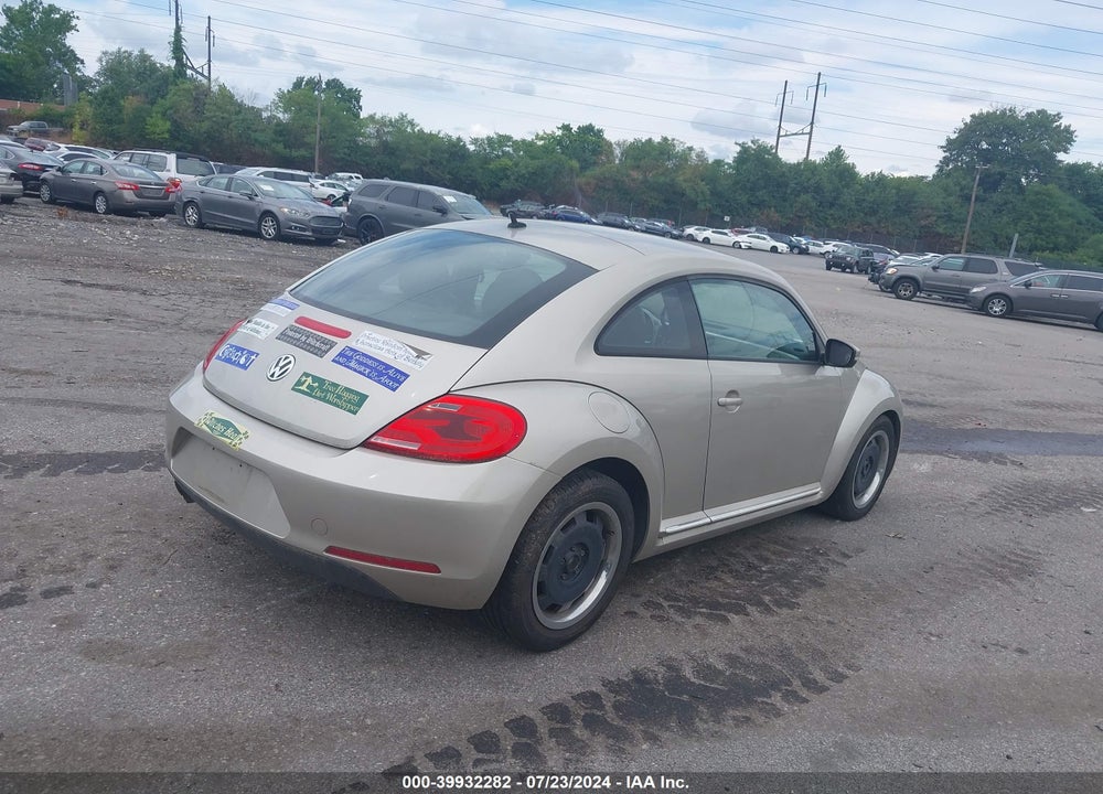 2012 VOLKSWAGEN BEETLE 2.5L VIN: 3VWJP7AT0CM633954