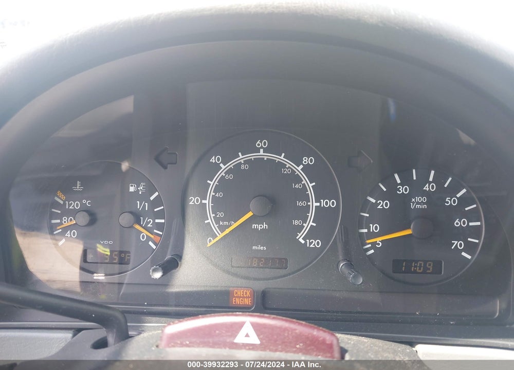 1999 MERCEDES-BENZ ML 430 VIN: 4JGAB72E9XA083833