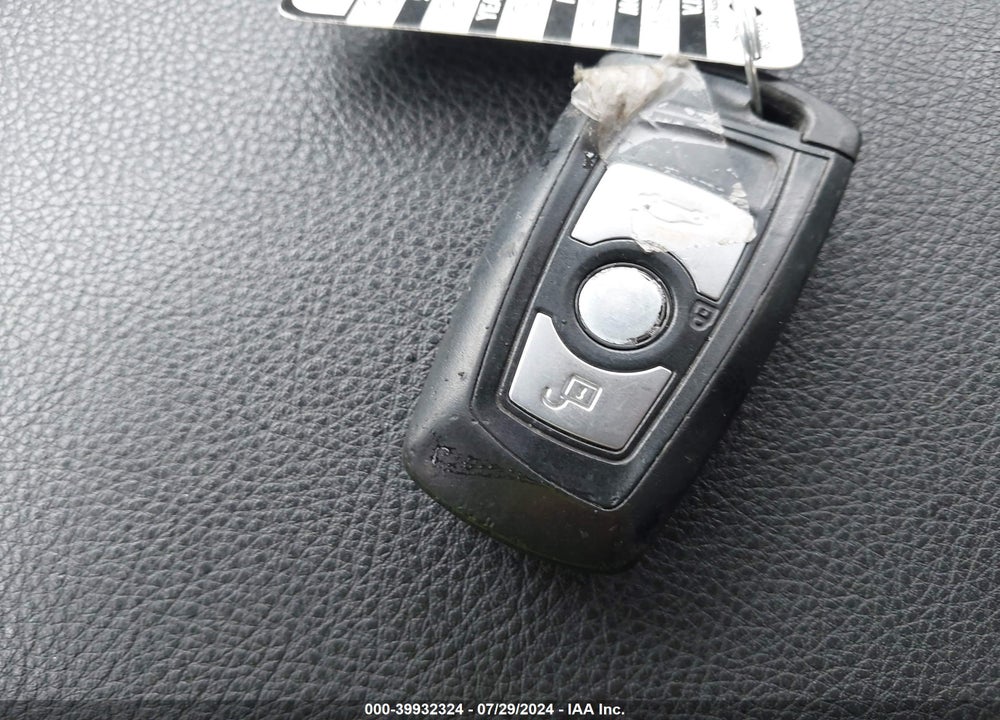 2013 BMW 320I VIN: WBA3B1C50DK129786