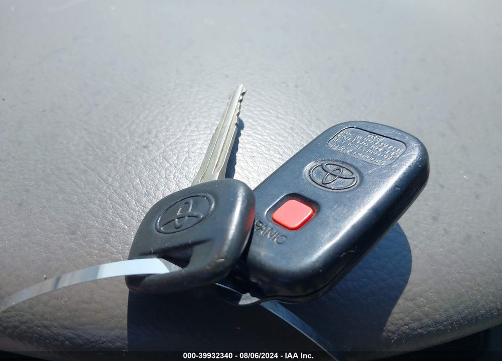 2006 TOYOTA CAMRY LE VIN: 4T1BE32K96U728522