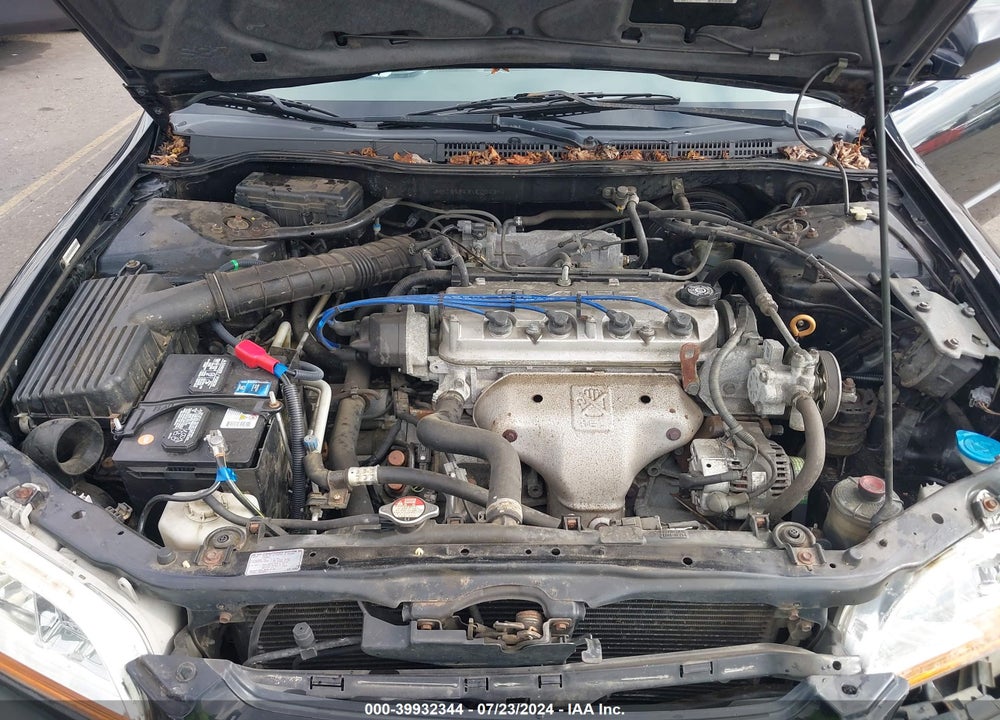 1999 HONDA ACCORD LX VIN: JHMCG564XXC004094