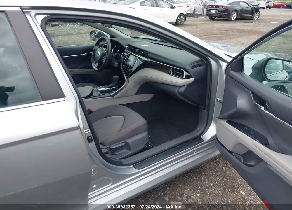 2020 TOYOTA CAMRY LE VIN: 4T1C11AK8LU892572