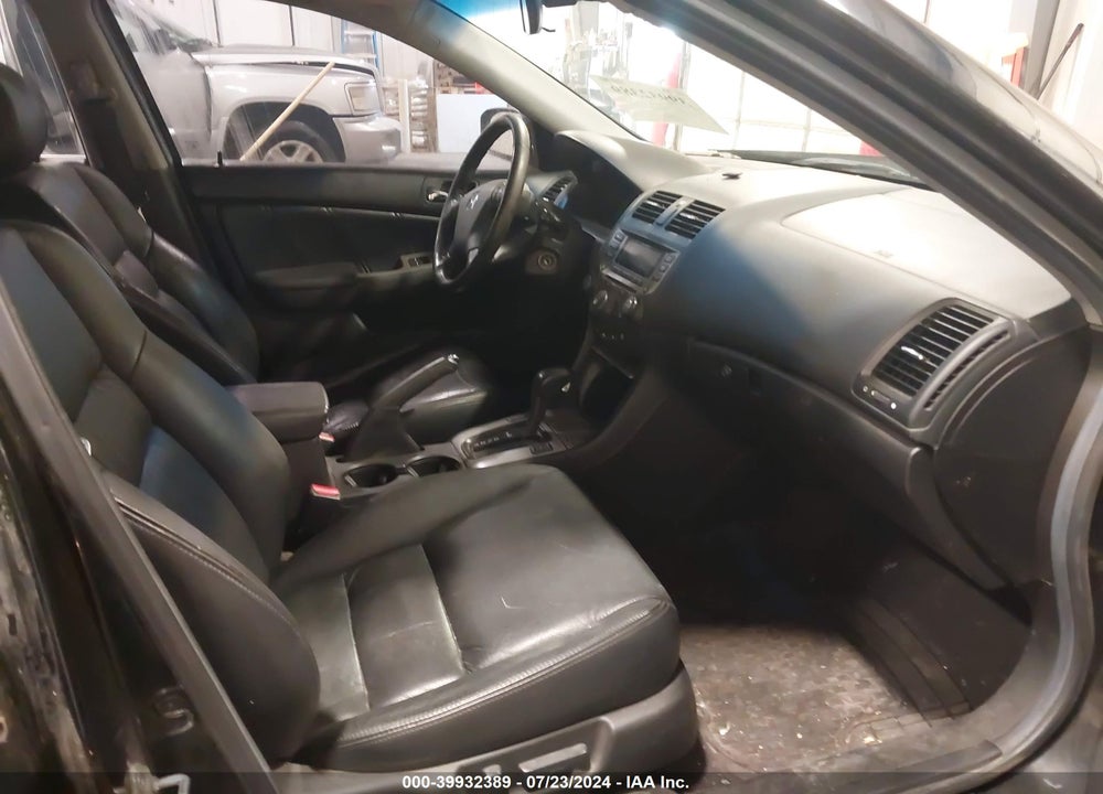 2007 HONDA ACCORD 3.0 EX VIN: 1HGCM66557A099136