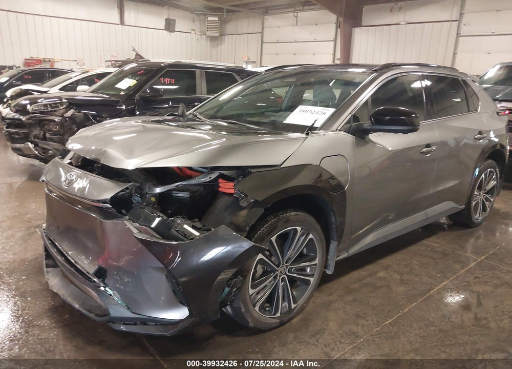 2023 TOYOTA BZ4X LIMITED VIN: JTMABACA5PA013968