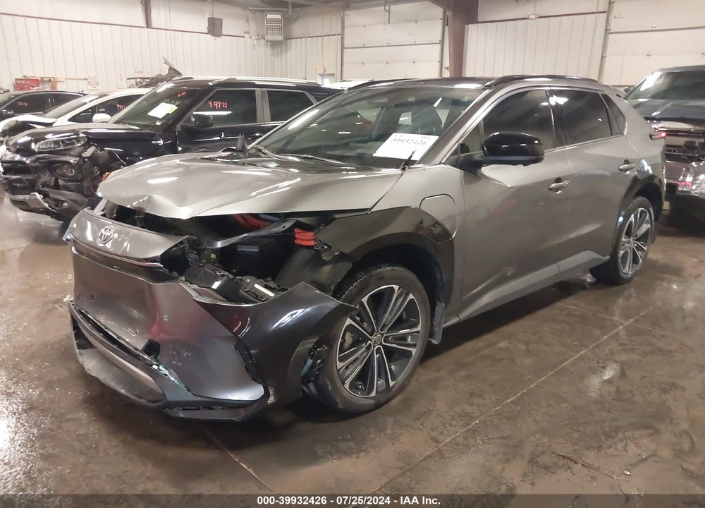 2023 TOYOTA BZ4X LIMITED VIN: JTMABACA5PA013968